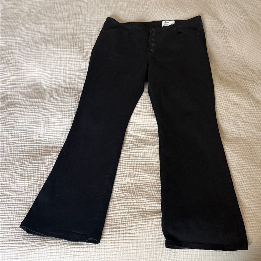 High-Rise Black Flared Wide-Leg Jeans